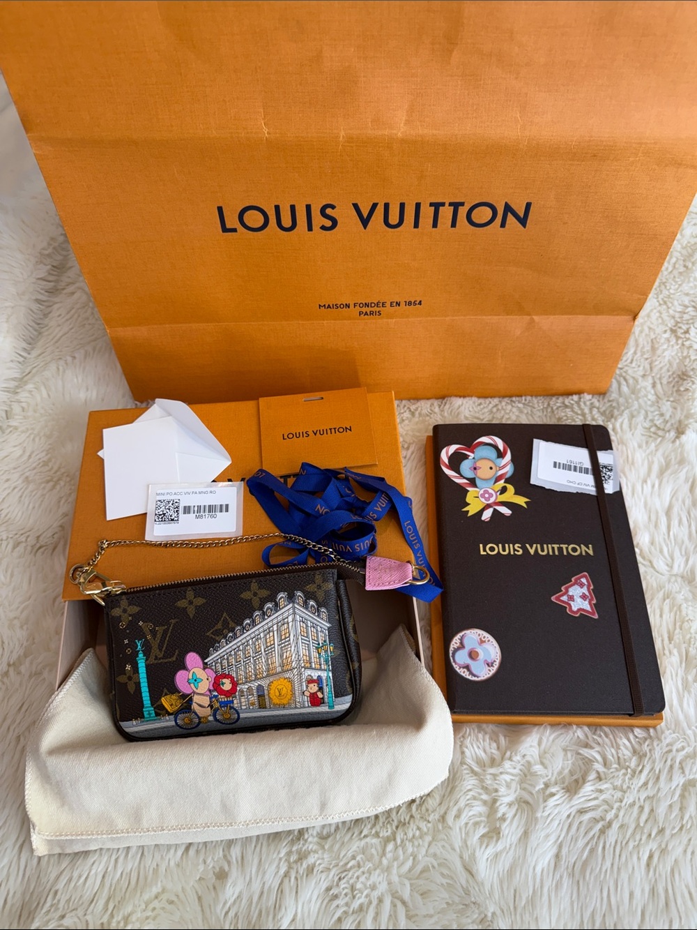 Louis Vuitton Limited Holiday Christmas Mini Pochette & Notebook Vivienne Paris